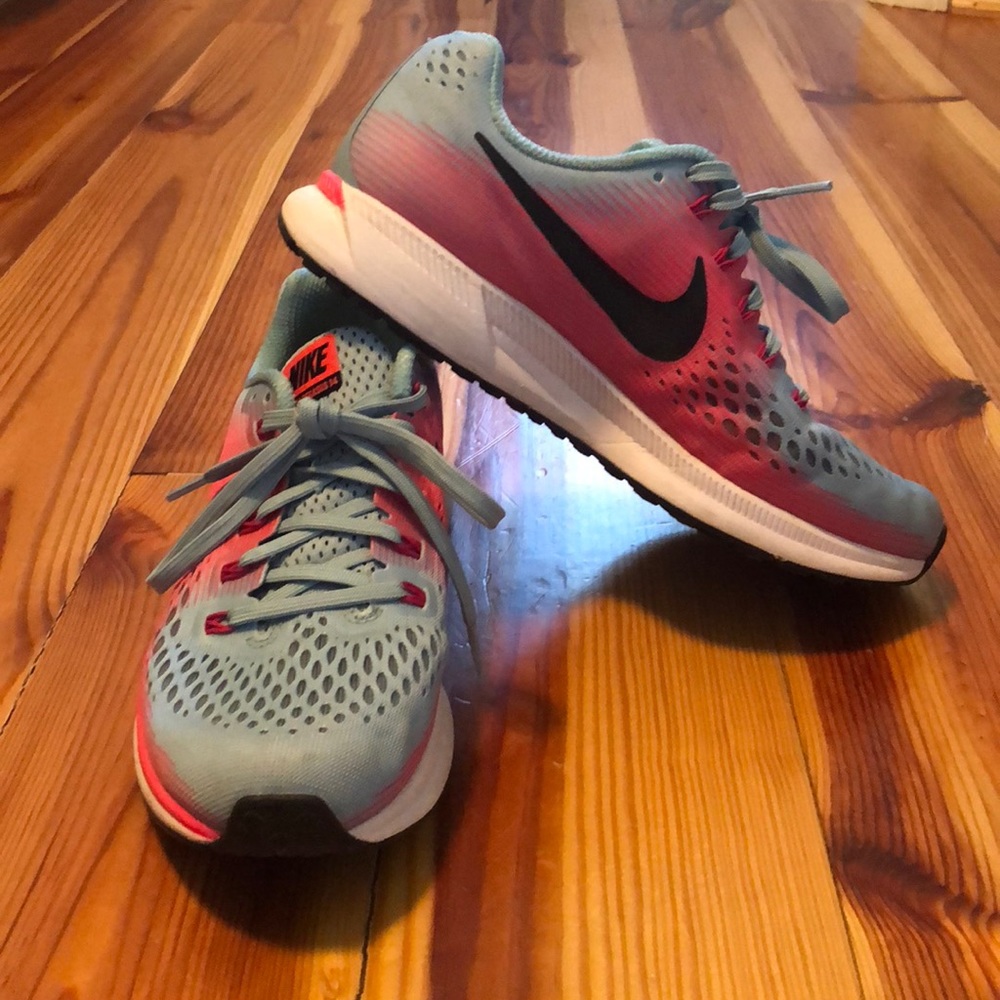Nike size 7.5 Pegasus